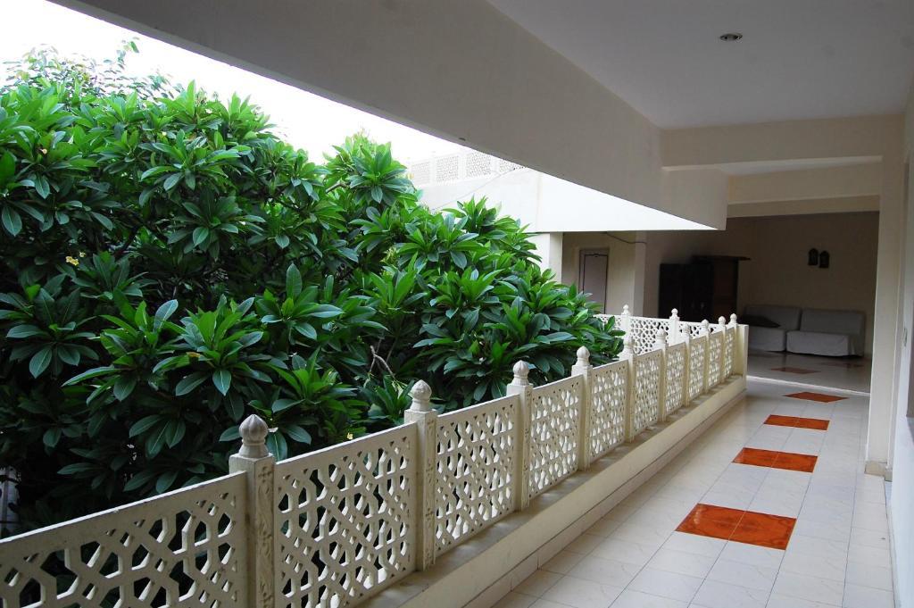 Hotel Tourist Rest House Agra Kültér fotó
