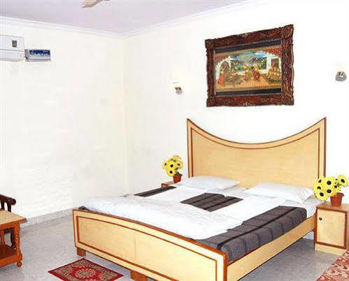 Hotel Tourist Rest House Agra Kültér fotó